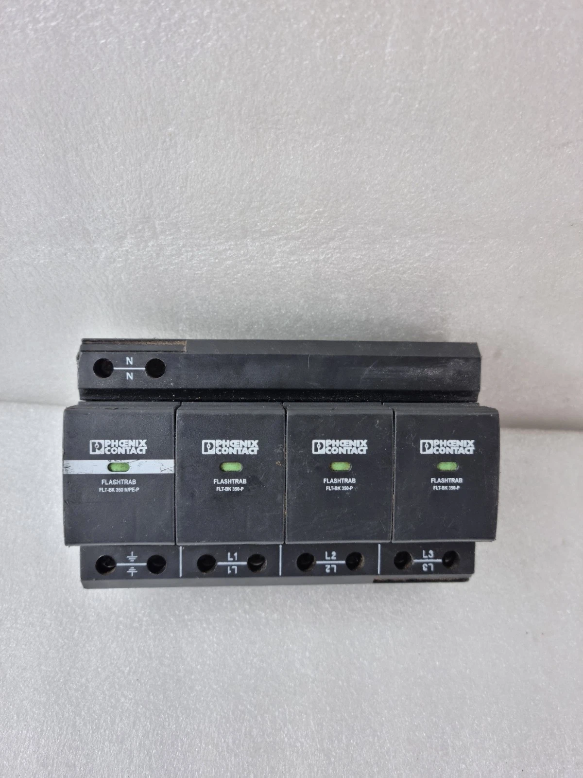 PHOENIX CONTACT FLT-BK 350/3+1-FM TYPE 1+2 SURGE ARRESTER MADE-GERMANY